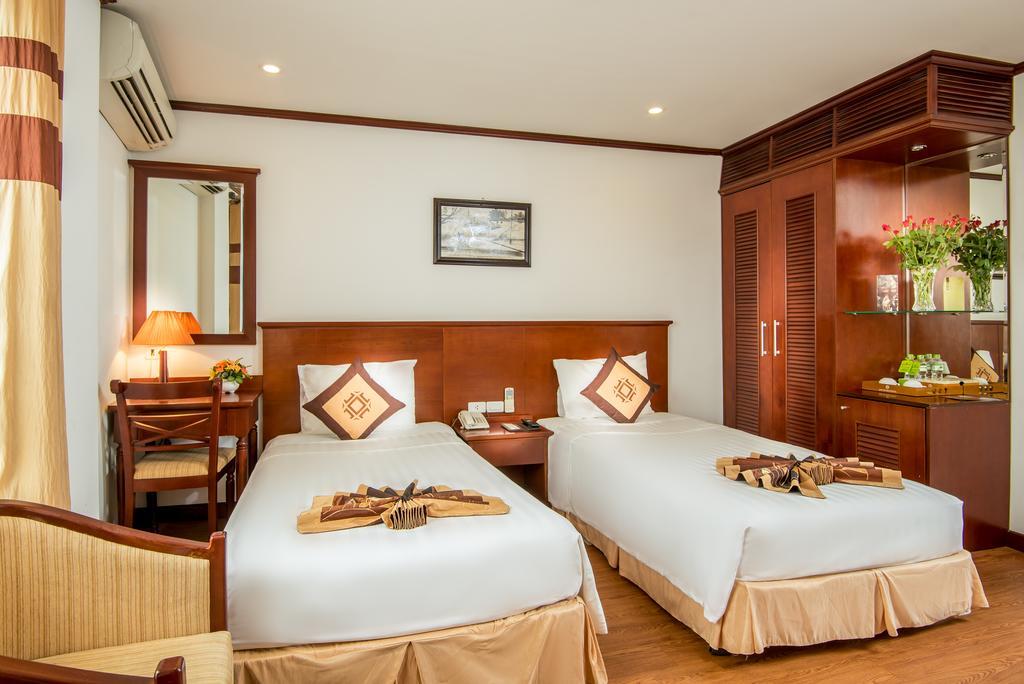 May De Ville Legend Hotel Ханой Номер фото