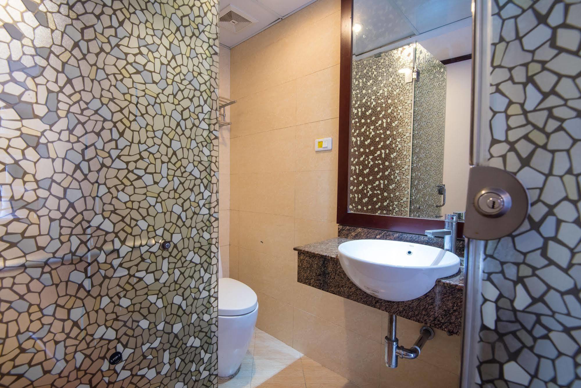 May De Ville Legend Hotel Ханой Экстерьер фото