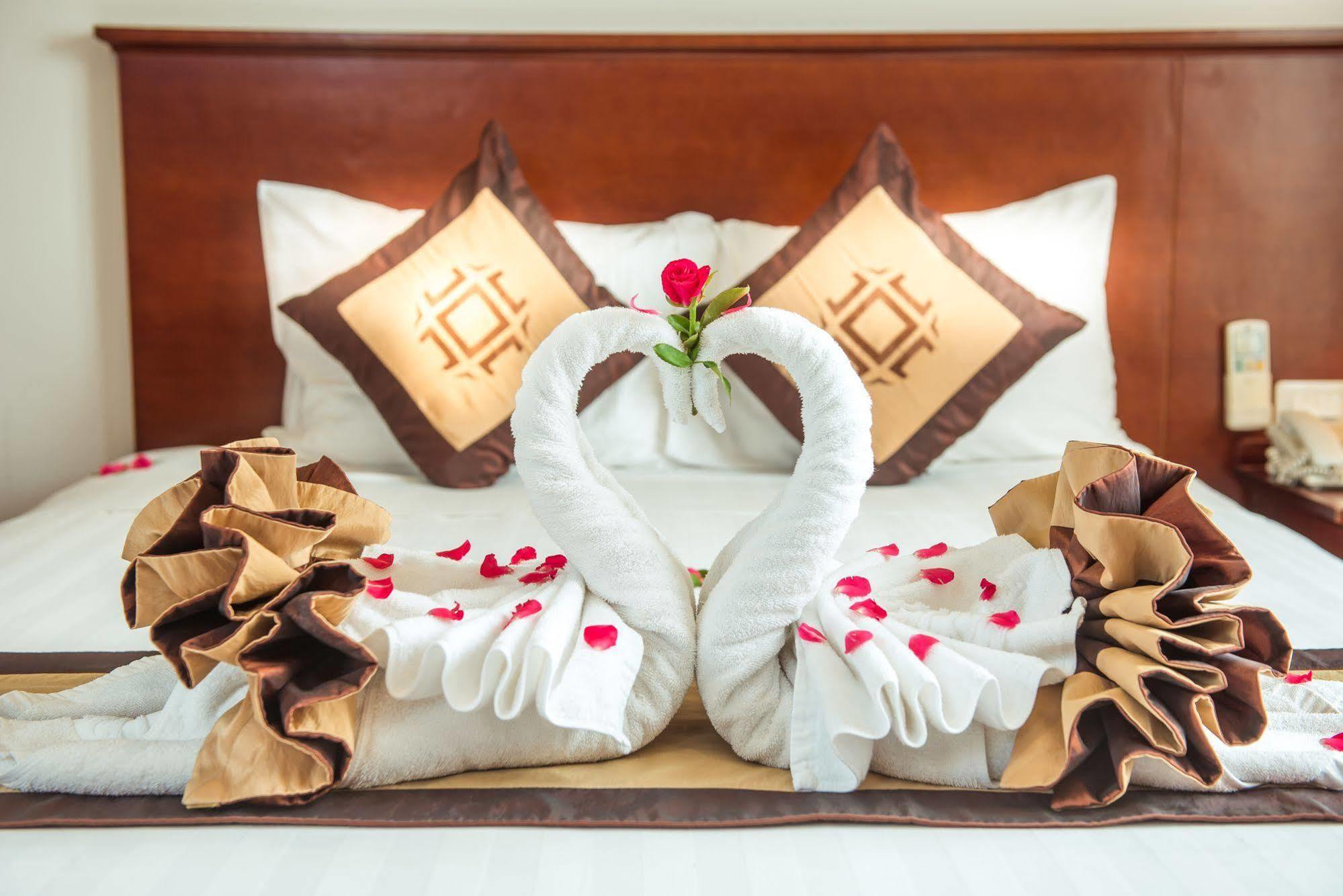 May De Ville Legend Hotel Ханой Экстерьер фото